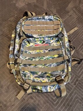 Latitude Outdoors Ranger 11 in the Mossy Oak Bottomland Camo Backpack